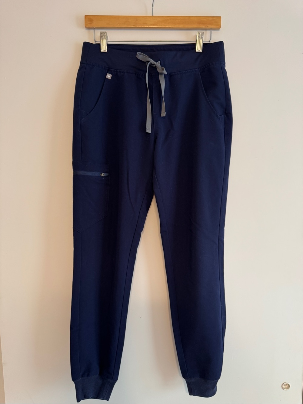 Figs Navy High Waisted Zamora Skinny Scrub Jogger with Gray Drawstring